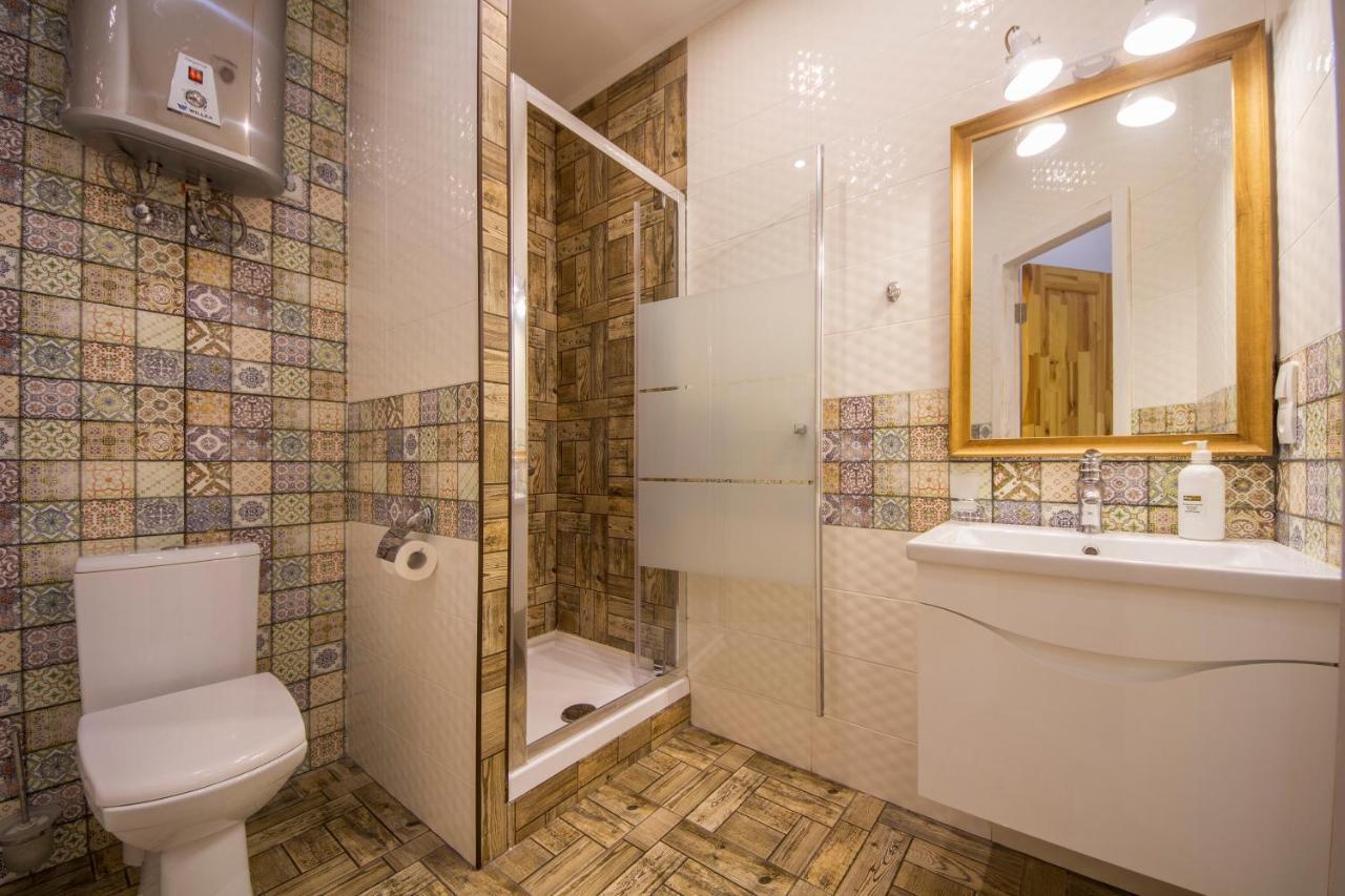Design Apartments On Velyka Vasylkivska 42 Kiev Exterior foto