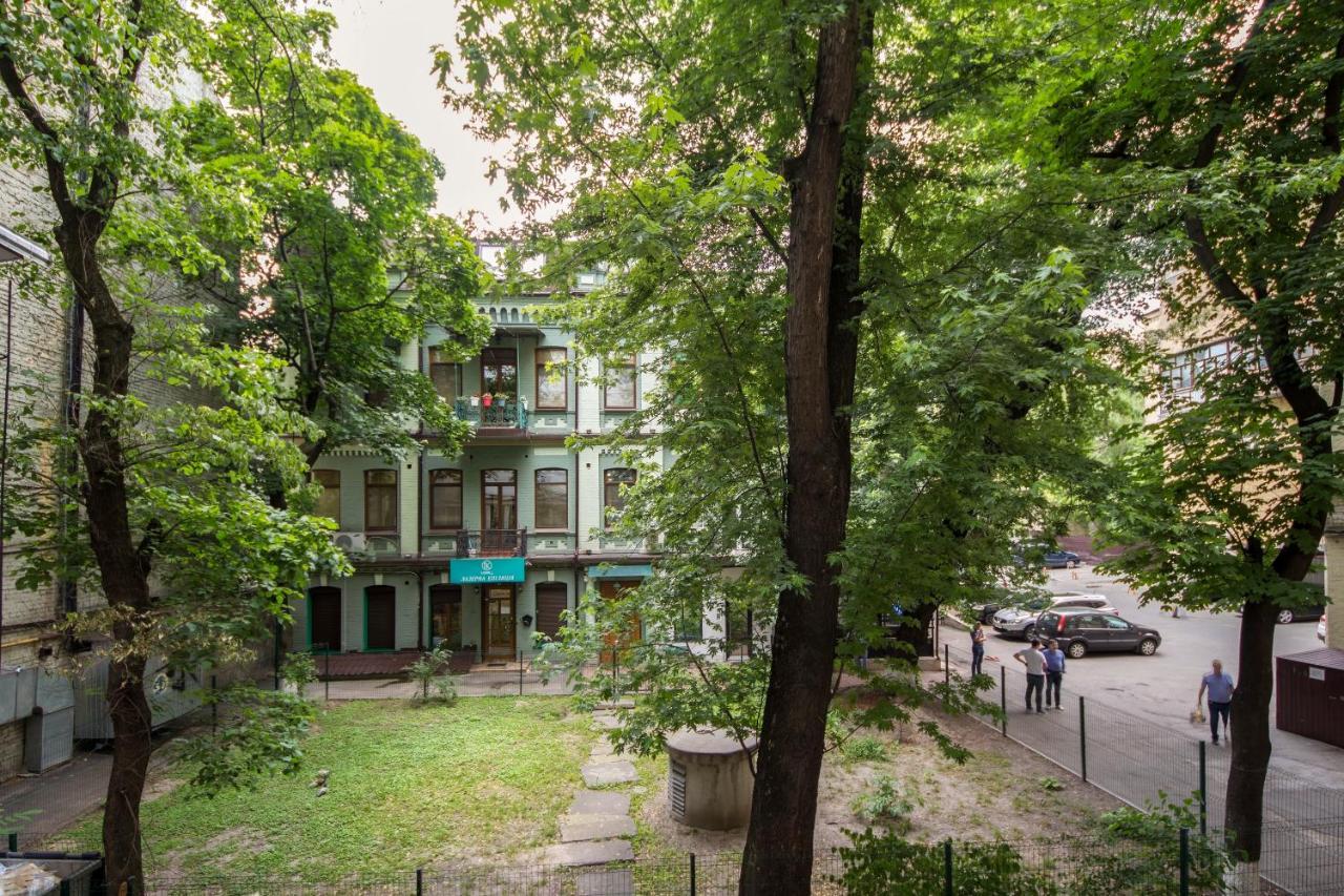 Design Apartments On Velyka Vasylkivska 42 Kiev Exterior foto
